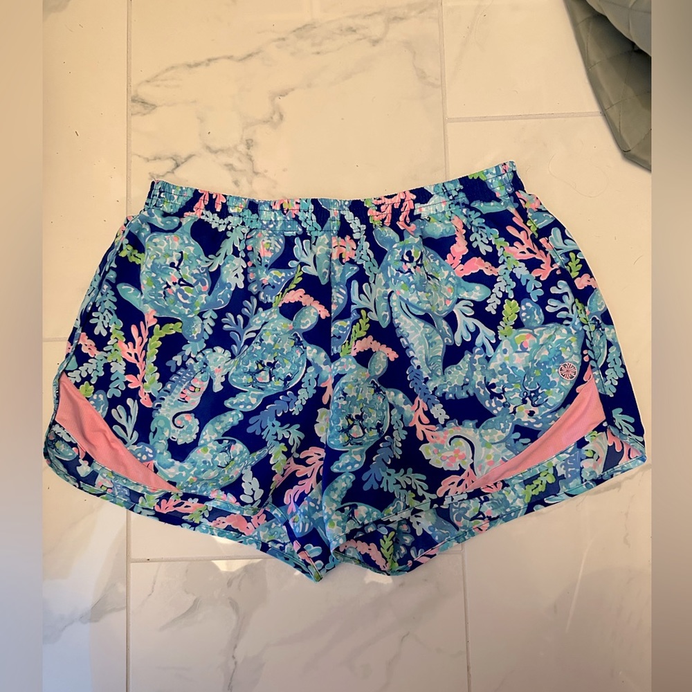 Lilly Pulitzer Luxletic shorts - Size M